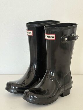 Hunter kids Glossy Black Mid-Calf Rain Boots with Adjustable Buckle